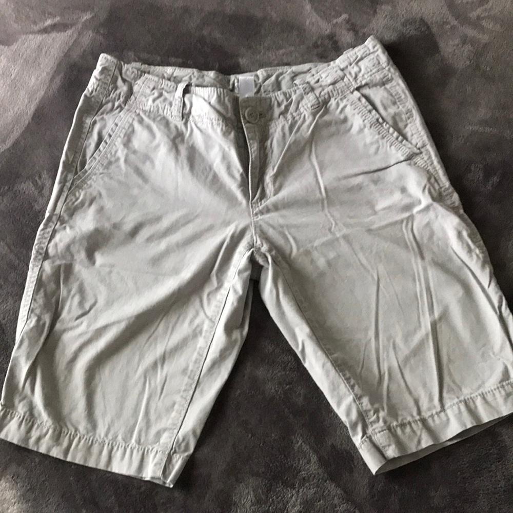 Loft Boyfriend Bermuda shorts light gray